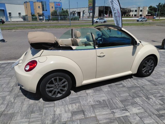 Volkswagen New Beetle 1.9 TDI 105CV Cabrio - foto 4 di 4