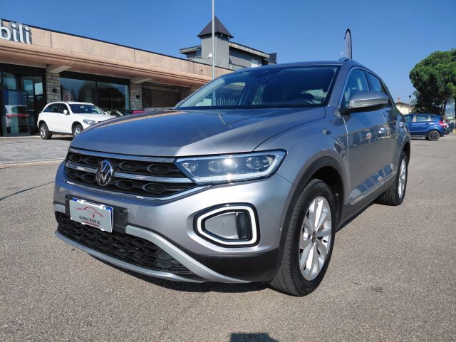 Volkswagen T-Roc 1.5 TSI ACT DSG STYLE - foto 2 di 4