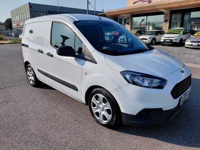 Ford Transit Courier 1.5 TDCi 100CV Van Trend - foto 2 di 4