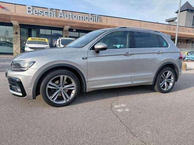 Volkswagen Tiguan 2.0 TDI SCR 4MOTION R-LINE DSG BlueMotion Tech, del 2020, 112.000 km, in vendita a Mazzano (BS)