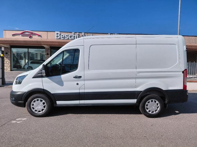 Ford Transit 330 2.0 EcoBlue 130CV L2H2 Trend - foto 2 di 4