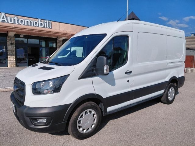 Ford Transit 330 2.0 EcoBlue 130CV L2H2 Trend, del 2022, 80.000 km, in vendita a Mazzano (BS)