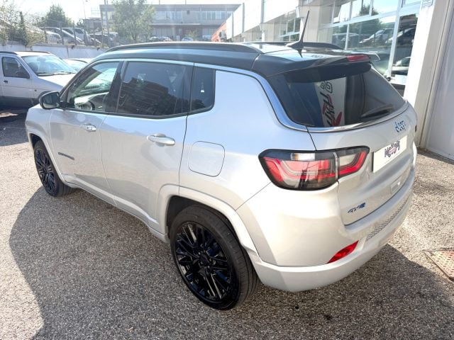 Jeep Compass 1.3 Turbo T4 190 CV PHEV AT6 4xe Limited - foto 3 di 4