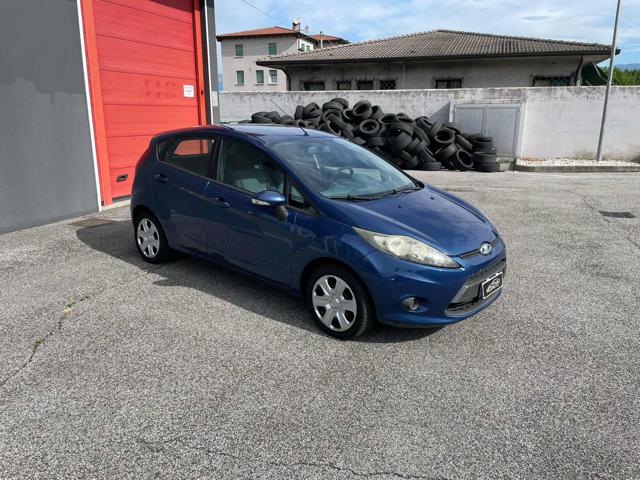 Ford Fiesta 1.2 82 CV 5 porte OK NEOPATENTATI usato a ROSà