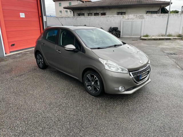 Peugeot 208 1.2 VTi 82 CV 5 porte Active OK NEOPATENTATI usato a ROSà