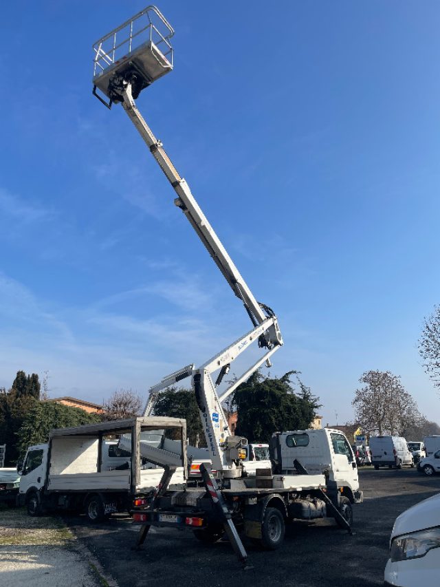 Nissan Cabstar PIATTAFORMA SNAKE 1911 [G35] usato a SANT AGATA BOLOGNESE