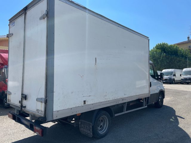 Iveco Daily 35C16 FURGONATO E6 [F118] - foto 3 di 4