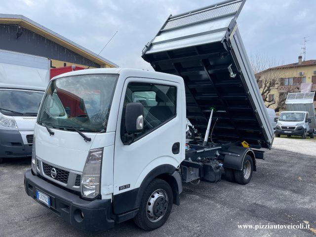Nissan Cabstar RIBALTABILE TRILATERALE [R160] usato a SANT AGATA BOLOGNESE