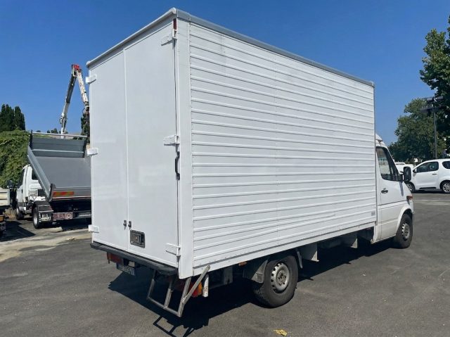 Mercedes-Benz Sprinter T35/35 FURGONATO [F121] - foto 4 di 4