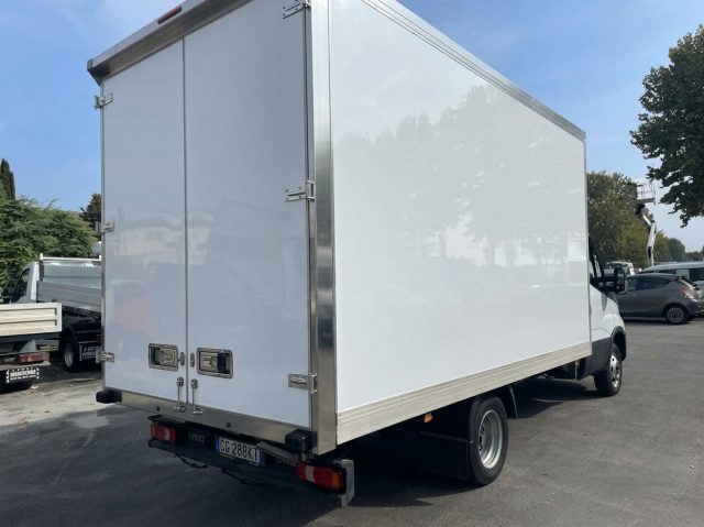 Iveco Daily 35C14 FURGONATO 2024 [F124] - foto 3 di 4