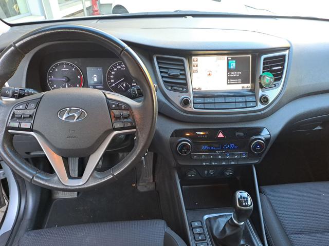 Hyundai TUCSON 1.7 CRDi Comfort - foto 3 di 4
