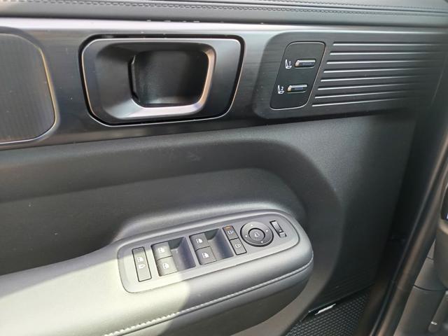 Hyundai SANTA FE 1.6 T-GDi PHEV 4WD AT 7 posti XClass usato a PARMA