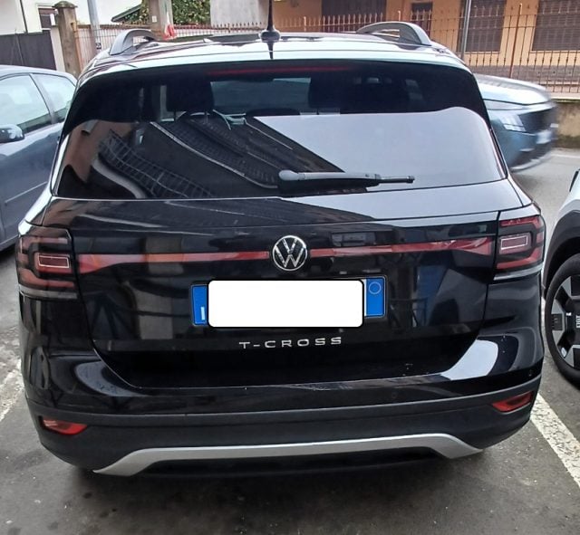 Volkswagen T-Cross 1.0 TSI 110 CV - foto 2 di 4