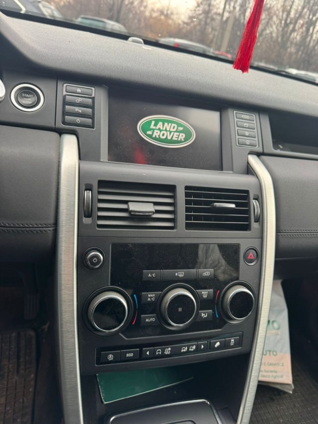 Land Rover Discovery Sport 2.0D I4-L.Flw 150 CV AWD Auto HSE - foto 2 di 4