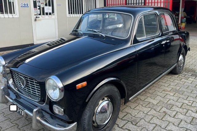 Lancia Appia BERLINA - foto 2 di 4