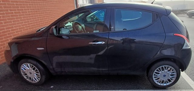 Lancia Ypsilon 1.2 69 CV 5 porte Gold - foto 3 di 4