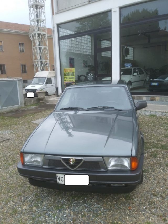 Alfa Romeo 75 1.6 usato a GAGLIANICO