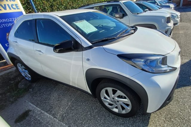 Toyota Aygo X 1.0 VVT-i 72 CV 5 porte - foto 3 di 4