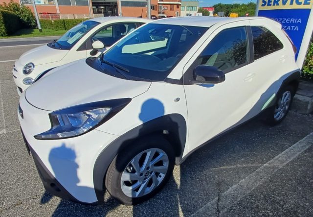 Toyota Aygo X 1.0 VVT-i 72 CV 5 porte - foto 2 di 4
