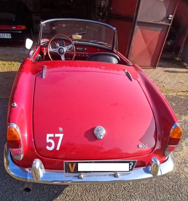 Alfa Romeo Giulia SPIDER - foto 3 di 4