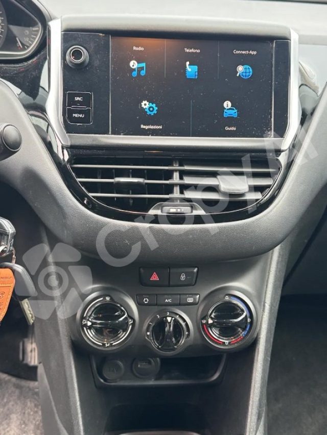 Peugeot 208 1° serie PureTech 82 5 porte, del 2018, 97.000 km, in vendita a Gaglianico (BI)