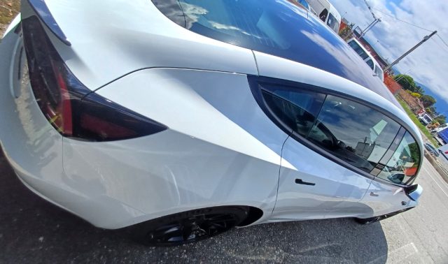 Tesla Model 3 Long Range Dual Motor AWD - foto 4 di 4