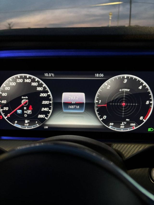 Mercedes-Benz E 220 d Auto Exclusive - foto 3 di 4