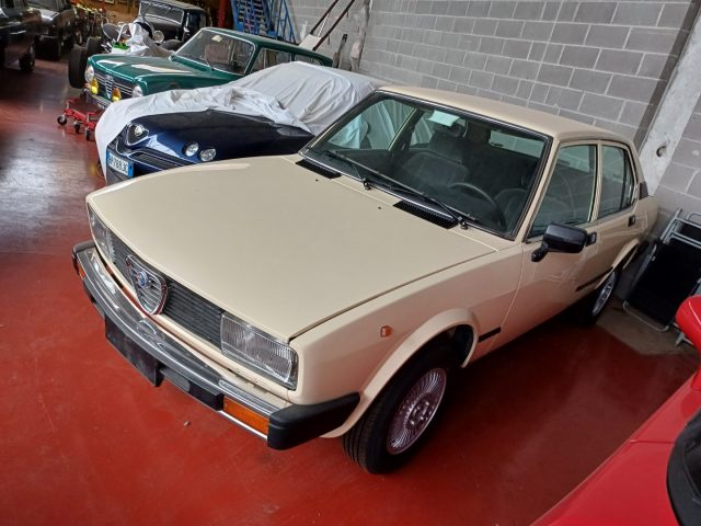 Alfa Romeo Alfetta 2.0 L CONDIZIONATORE CRS usato a GAGLIANICO