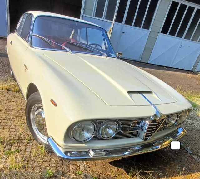 Alfa Romeo 2600 SPRINT - foto 4 di 4