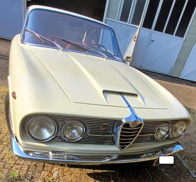 Alfa Romeo 2600 SPRINT usato a GAGLIANICO