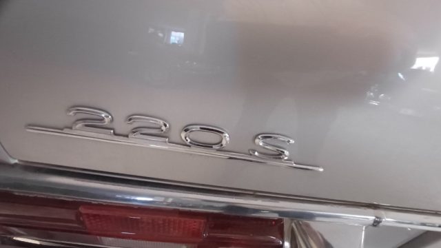 Mercedes-Benz 220 S - foto 3 di 4
