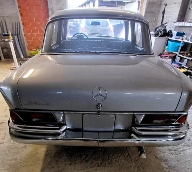 Mercedes-Benz 220 S - foto 2 di 4