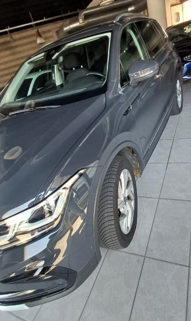 Volkswagen Tiguan 2.0 TDI 150 CV SCR DSG 4MOTION Elegance - foto 2 di 4