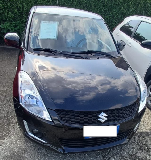 Suzuki Swift 1.3 DDiS 5 porte B-Cool Bi-Color usato a GAGLIANICO