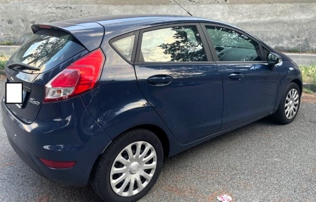 Ford Fiesta 1.5 TDCi POCHISSIMI KM - foto 4 di 4