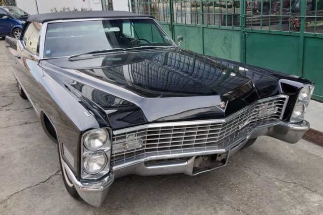 Cadillac Deville CONVERTIBLE - foto 2 di 4