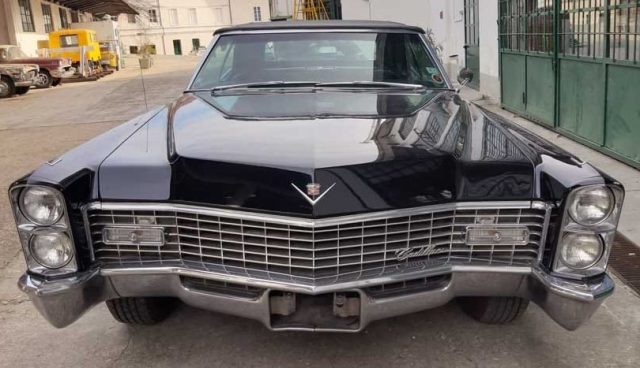 Cadillac Deville CONVERTIBLE - foto 3 di 4