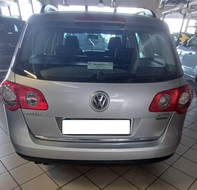 Volkswagen Passat 2.0 16V TDI 4mot. Var. - foto 3 di 17