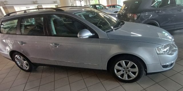 Volkswagen Passat 2.0 16V TDI 4mot. Var. - foto 2 di 17