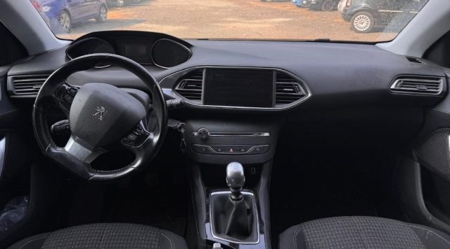 Peugeot 308 PureTech Turbo 110 S&S Style - foto 4 di 4
