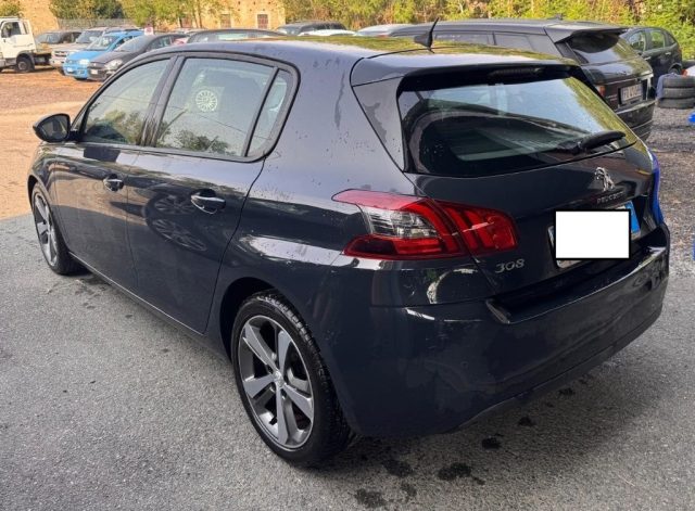 Peugeot 308 PureTech Turbo 110 S&S Style - foto 3 di 4