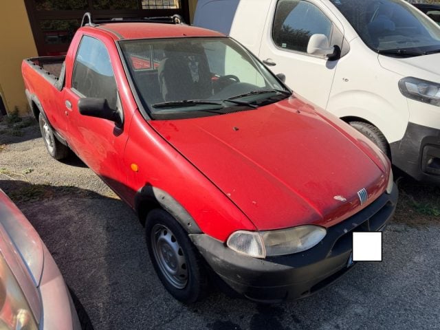 Fiat Strada 1.9 JTD Pick-up, del 2005, 220.000 km, in vendita a Gaglianico (BI)