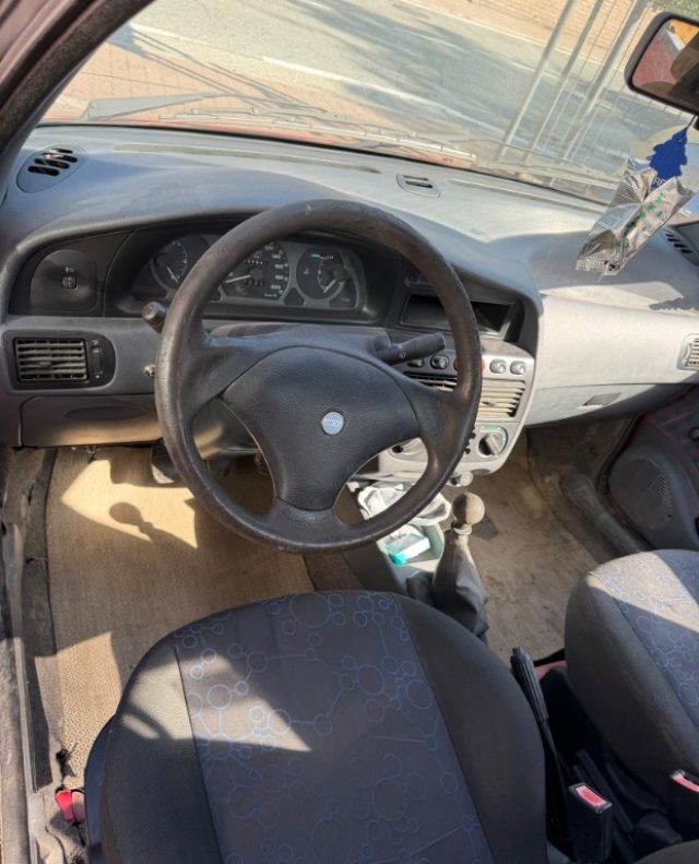 Fiat Strada 1.9 JTD Pick-up - foto 2 di 4