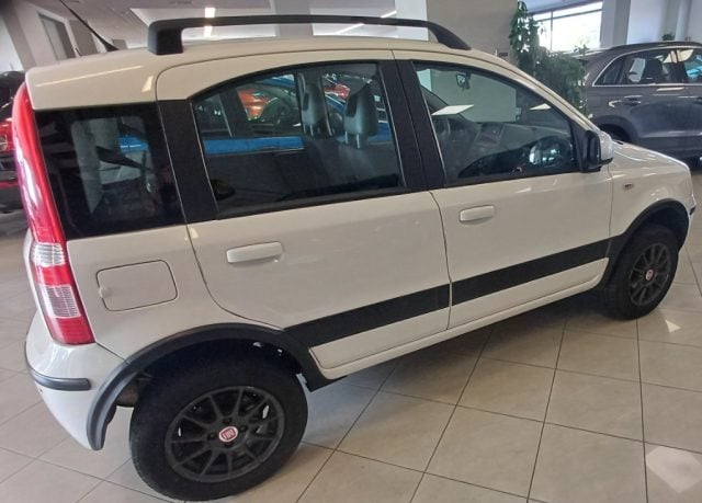Fiat Panda 1.2 4x4 Climbing GPL NO CLIMA - foto 2 di 4