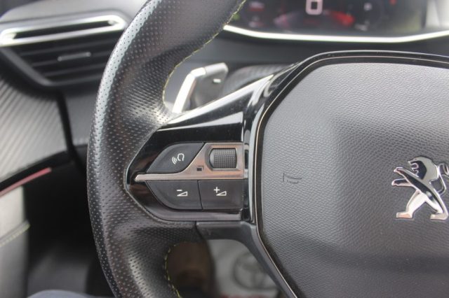 Peugeot 2008 PureTech 130 S&S EAT8 GT Line, del 2021, 66.480 km, in vendita a Roma (RM)