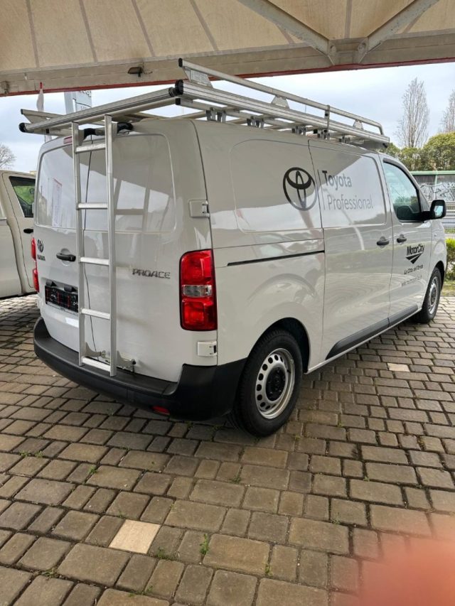 Toyota Proace 1.5D 120CV S&S FURGONE L1 6M ACTIVE MY23 - foto 3 di 4