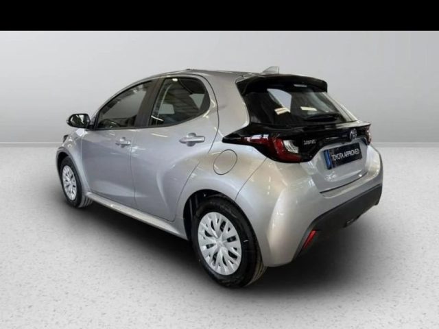 Toyota Yaris 1.5 Hybrid 5 porte Active - foto 4 di 4