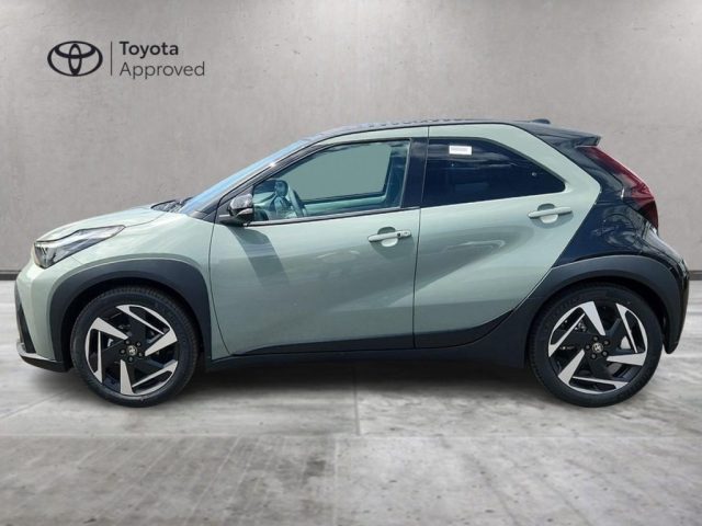 Toyota Aygo X 1.5 Hybrid 115 CV 5 porte Premium - foto 4 di 4