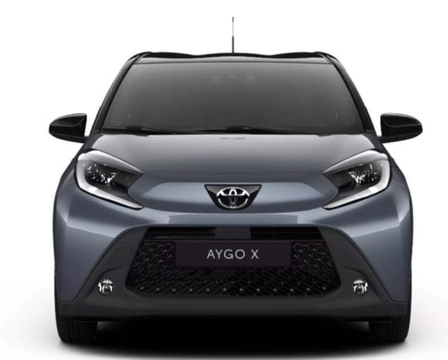 Toyota Aygo X 1.0 VVT-i 72 CV 5 porte Trend km 0 a ROMA
