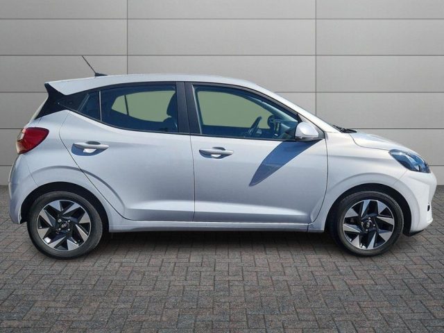 Hyundai i10 1.0 MPI Connectline - foto 3 di 4